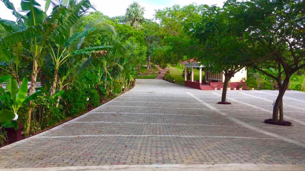 Hill Garden Hotel Chaungtha Ngoại thất bức ảnh