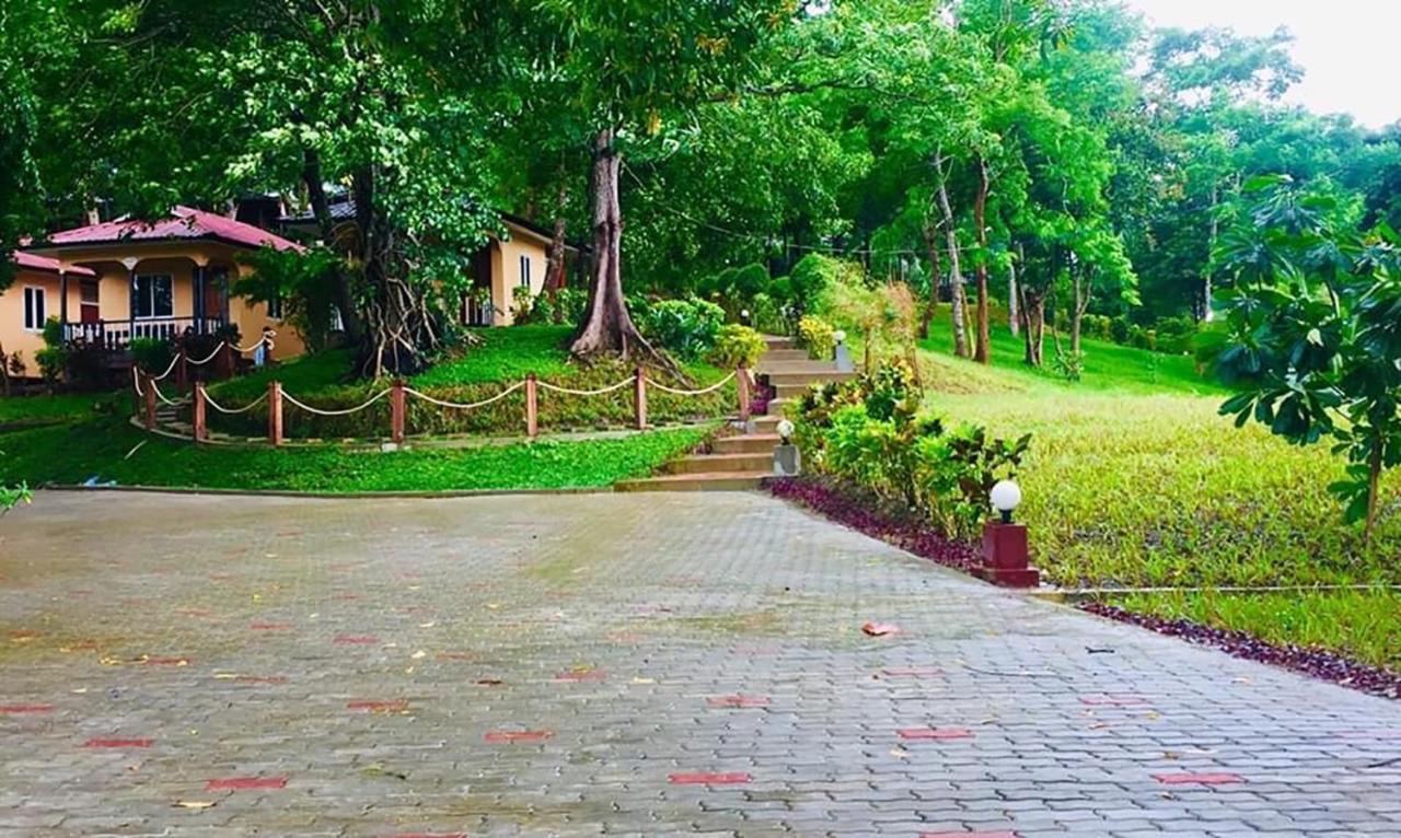 Hill Garden Hotel Chaungtha Ngoại thất bức ảnh