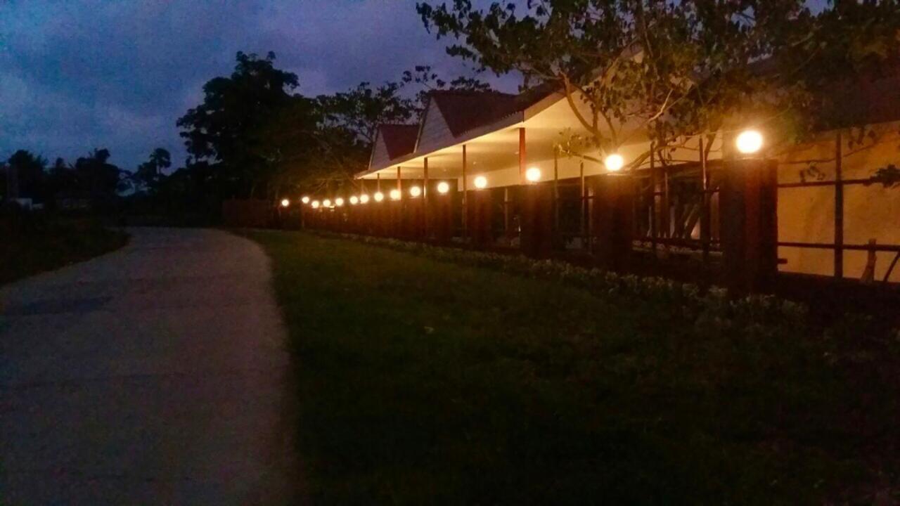 Hill Garden Hotel Chaungtha Ngoại thất bức ảnh