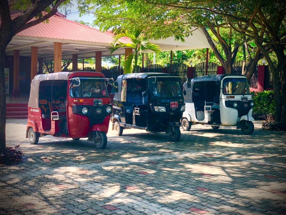 Hill Garden Hotel Chaungtha Ngoại thất bức ảnh