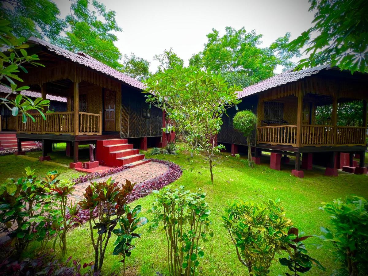 Hill Garden Hotel Chaungtha Ngoại thất bức ảnh