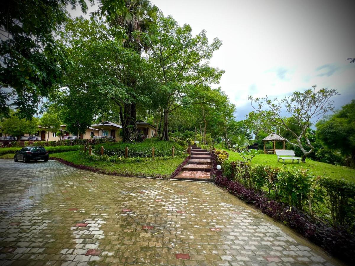 Hill Garden Hotel Chaungtha Ngoại thất bức ảnh
